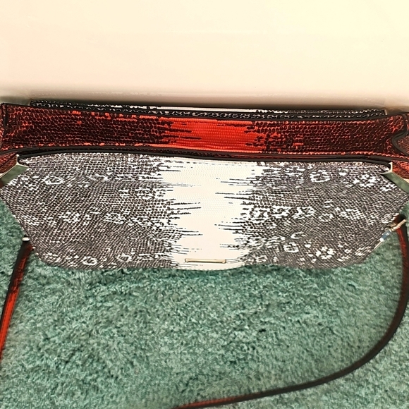 Rebecca Minkoff Adjustable Strap multicolored purse W turn Closure 11x8.5 - Picture 5 of 14